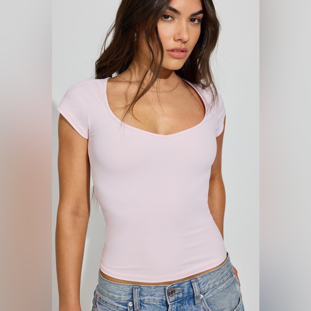 Garage Sleek Sweetheart Tee Baby Pink